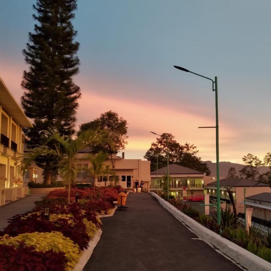 The Balcone Suites & Resort Bukittinggi Eksteriør bilde